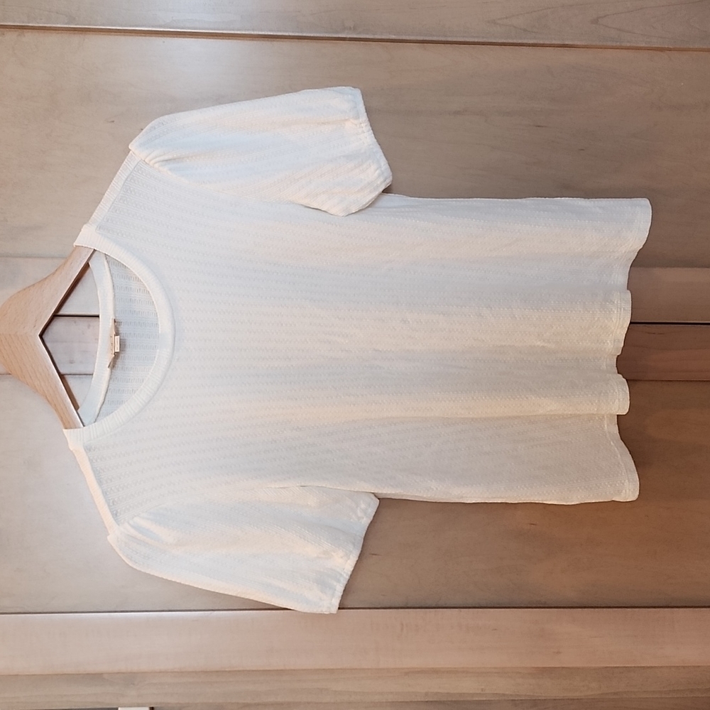 Loft outlet tops